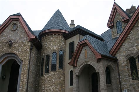 Castle Style Home Using Natural Stone On The Exterior Beehive Brick