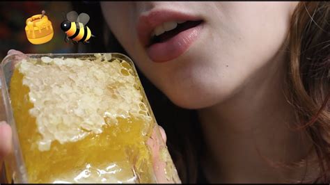 Asmr Up Close Honeycomb Eating Intense Mouth Sounds Sticky Sounds Youtube