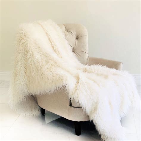 Plutus Off White Mongolian Faux Fur Luxury Throw 60w X 90l Ebay