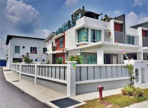 Rumah Teres 2 1/2 Tingkat 22′ x 70′  Malaysia Free Property Listing