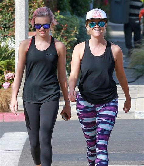 33 Photos Of Reese Witherspoon And Ava Phillippe Thatll Make You Do A Double Take Ava