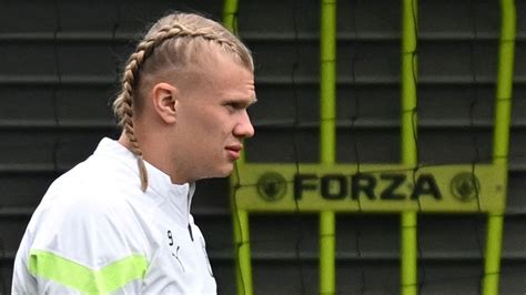 Erling Haaland New Hairstyle Manchester City Star Dons New Hairstyle
