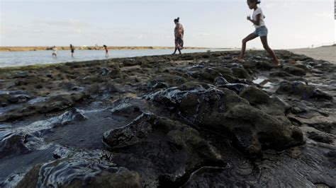 Brazil S Oil Spill Could Be Criminal President Jair Bolsonaro Says Cnn