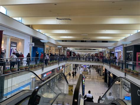 New Stores Restaurants Opening In The Staten Island Mall As It