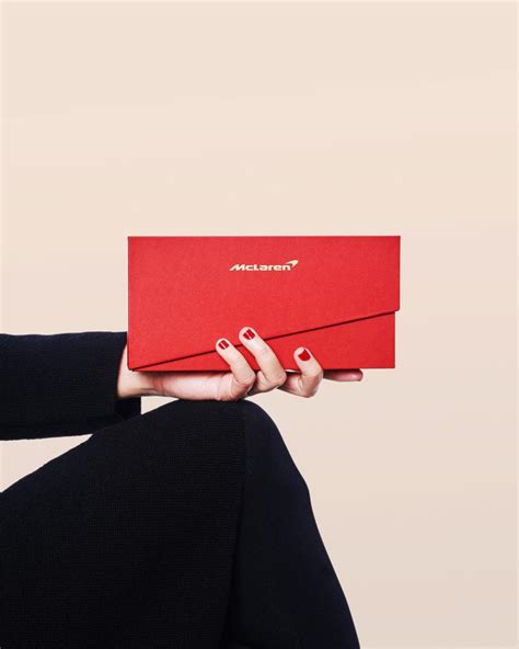 不毛 Nomo®creative 在 Instagram 上发布：“ Mclaren Packaging Red Packet
