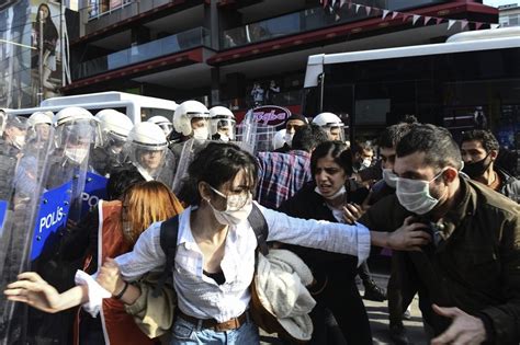 Turkish Officers Disperse Anti Police Brutality Protest