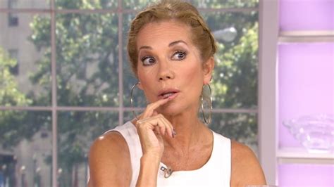Latest Instagram Trend Is ‘fingermouthing Kathie Lee Disapproves