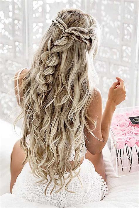 This style requires a lot of hair so you either have to have it or you need long extensions. 75+ Stunning Prom Hairstyles For Long Hair For 2021 ...