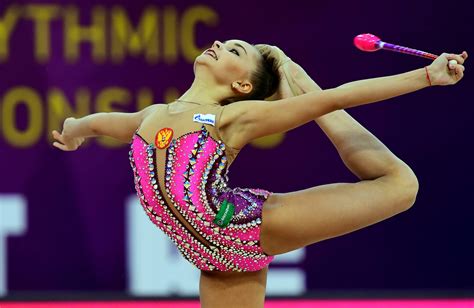 Jo 2020gymnastique Rythmique Dina Et Arina Averina La Russie Voit Double France 24