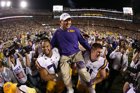 Kansas Jayhawks Part Ways With Football Coach Les Miles Amid Allegations Of Misconduct At LSU