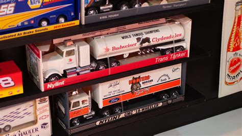 Budweiser Clydesdale Scale Model Truck And Trailer At The Eddie Vannoy