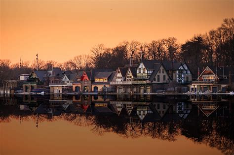 Philadelphias Iconic Boathouse Row Then And Now Curbed Philly