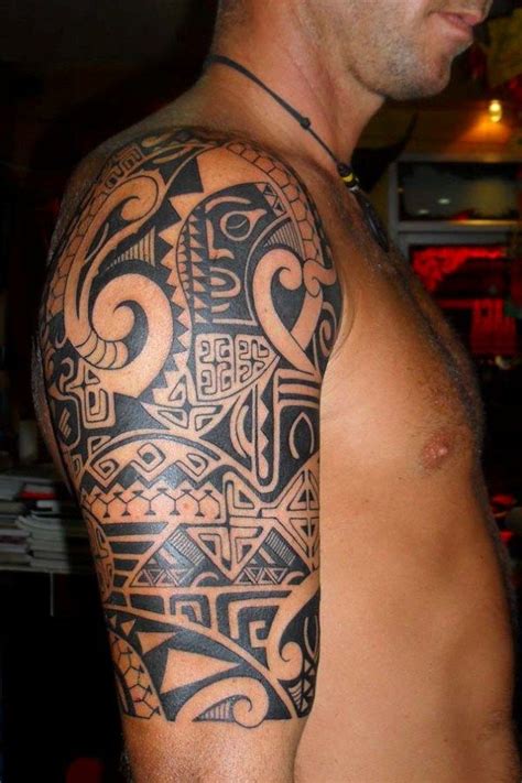 Dramatic Shoulder Tattoo 4 Tribal Shoulder Tattoo On