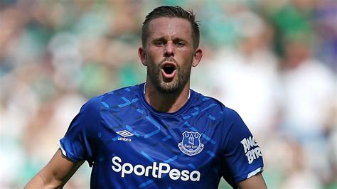 May 21, 2021 · in his first two seasons with the club, he finished as his side's joint top goalscorer, bagging 13 premier league goals on both occasions to end the term level with gylfi sigurdsson first time. Los 100 Nombres De Equipos De Fútbol De Fantasía Más ...