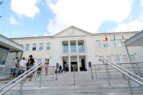 Escola D Maria Volta A Ser A Melhor Escola Pública