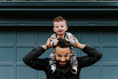 Crescere un Figlio 6 consigli per migliorare il rapporto tra papà e figli