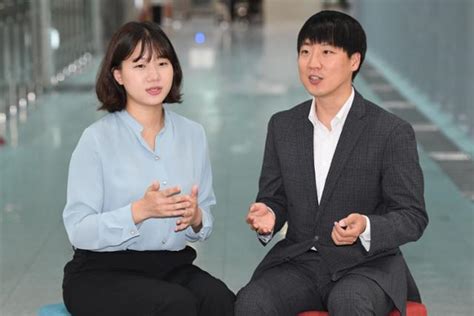 박성민(朴聖敏, 1959년 4월 19일 ~ )은 대한민국의 울산광역시 정치인이며, 민선 5 ~ 6기 제5·6대 울산광역시 중구청장과 제3·4대 울산광역시 중구의원을 역임했고, 제21대 총선에서 국회의원(울산광역시 중구)에 당선되었다. 이낙연 '24세 여성 박성민 최고위원' 깜짝 발탁