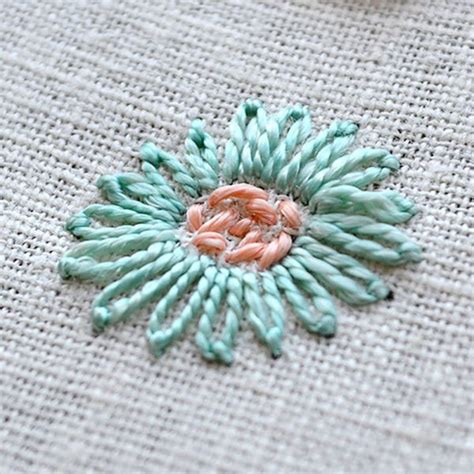 How To Embroider Chain Stitch Flowers Flower Embroidery Day 2