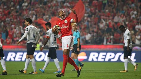 Disputando uma vaga na fase de grupos da champions league, psv e benfica duelam nesta terça (24). Benfica Feirense Resumo do jogo - SL Benfica