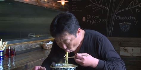 Watch This Chef Demonstrate The Right Way To Eat Ramen Huffpost