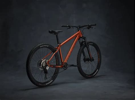 2021 Whyte 806 V3 Hardtail Mountain Bike In Matt Burnt Orange