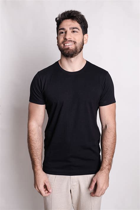 Camiseta Básica Slim Fit Masculina