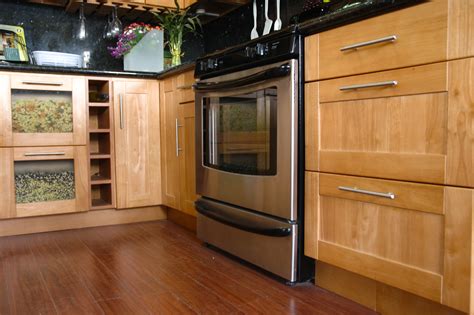 Curtains in bright tomato red are appropriate for the kitchen since red is believed to stimulate the appetite. Abbey Hill Kitchen Cabinets - Biodarale Kitchen Ideas