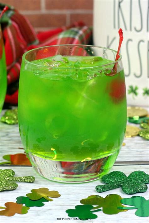 Luck Of The Irish Cocktail A Green Cocktail For St Patricks Day