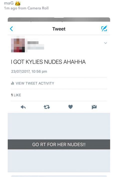 Kylie Jenners Nudes Leaked As Her Snapchat Is Hacked