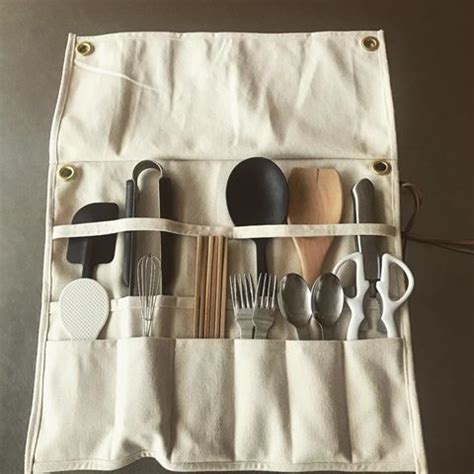 抽象 動物・野生生物 芸術 背景・テクスチャ 美容・ファッション 建物・都市 ビジネス・金融 有名人 エディトリアル 教育 食べ物・飲み物 ヘルスケア・医療 祝祭日・. Images about #ロールケース on Instagram | カトラリー 収納, キャンプ ...