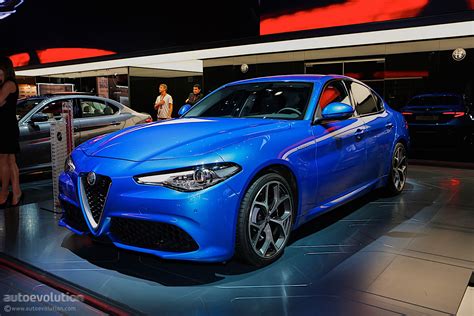 Alfa Romeo Giulia Veloce Bows In Paris In Stunning Blue Autoevolution