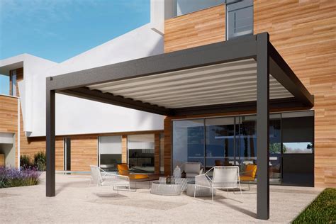 The keg on york street installed six retractable canopies from shadefx to protect their customers on their newly renovated. Nomo- Aluminium Pergolas - Pratic