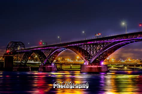 Peace Bridge At Night 4 Second Exposure Of The Peace Bridg Flickr