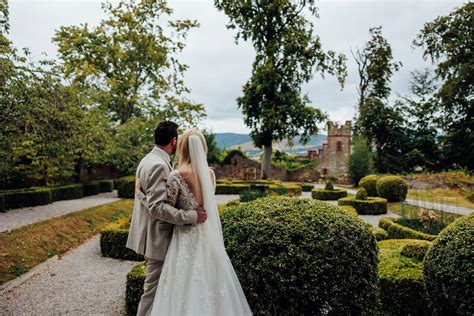 Ruthin Castle Hotel And Spa Wedding Venue Ruthin Denbighshire Hitched