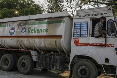 Reliance Forms 2 Bn Joint Venture With Abu Dhabi Firm For