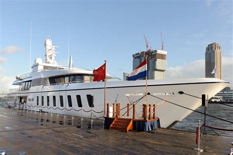 Yacht Blue Sky A Feadship F45 Vantage Superyacht Charterworld Luxury Superyacht Charters