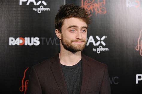 What Is Daniel Radcliffe's Net Worth in 2021 and Is He Gay or Does He Have A Girlfriend?