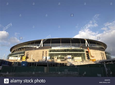 Arsenal Emirates Stadium Construction Hi Res Stock Photography And