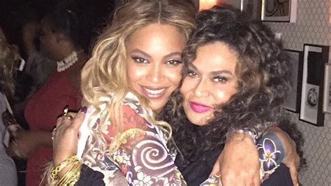 Beyonce Joins Mom Tina Knowles To Celebrate Richard Lawsons 70th