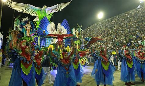 DESFILES DAS ESCOLAS DE SAMBA DO RIO DE JANEIRO SERÃO NOS DIAS E DE ABRIL