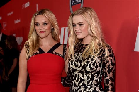 Reese Witherspoons Daughter Ava Phillippe Is Making Her Paris Debut Observer