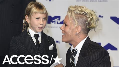 pink s daughter willow shows off her incredible singing chops with cover of a million dreams