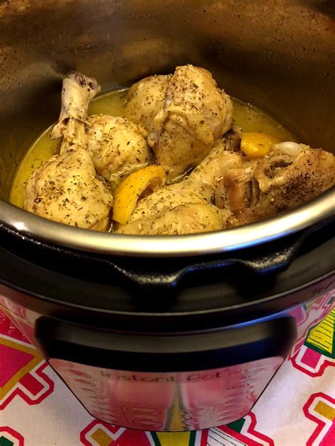 Put the trivet into the bottom of the instant pot and place the chicken on top of it. Instant Pot Frozen Chicken Legs With Lemon And Garlic ...