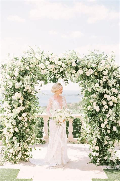 27 Lush Floral Wedding Arches That Impress In 2020 Floral Arch