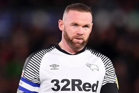 Wayne Rooney Manchester United And England Legend To Make 500th Appearance In English League