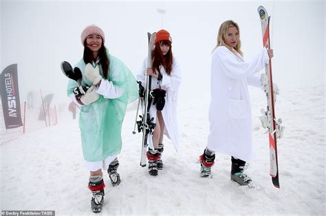 Brave Russians Hit Ski Slopes In Bikinis For Boogelwoogel Carnival