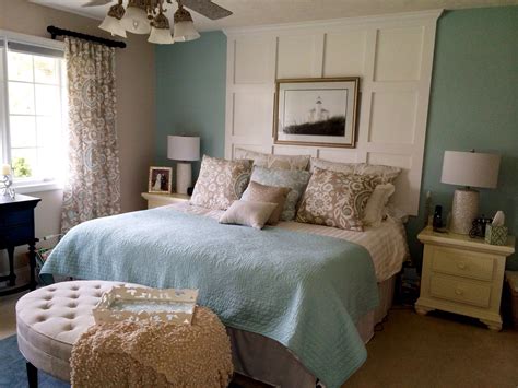 The 25 Best Relaxing Bedroom Colors Ideas On Pinterest Relaxing Master Bedroom Relaxing