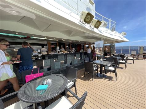 Cruzeiro de luxo conheça o Yacht Club do MSC Seaview em 50 fotos