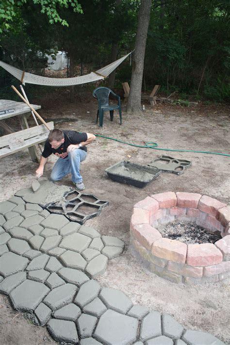 Concrete Stepping Stone Molds! Can't wait to see the end results