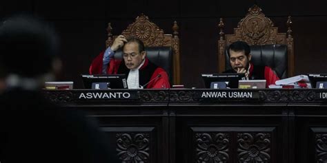 Hakim Mk Tegur Saksi Prabowo Yang Sebut Kuasa Hukum Jokowi Salah